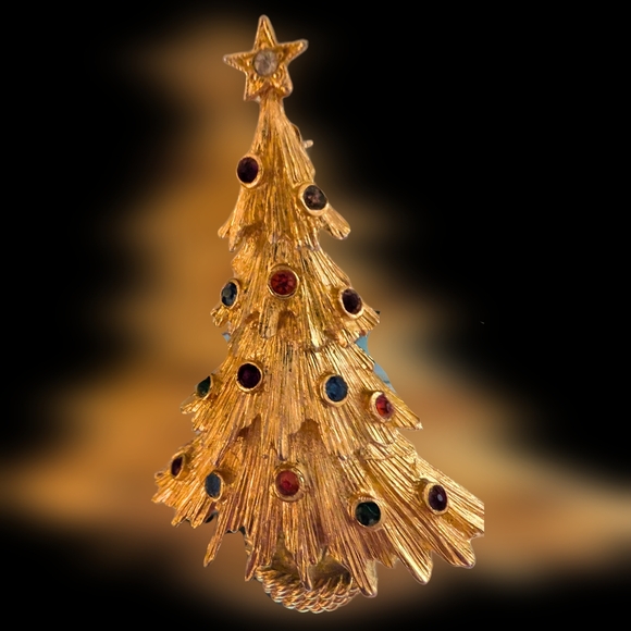 Vintage Monet Christmas Tree Brooch Gold Tone Jewel Tone Rhinestones - Picture 5 of 14